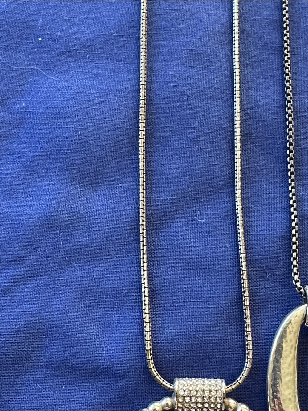 Brighton Bundle! Silver-Tone Necklaces x4 & Silver-Tone Earrings x2 Pair - Picture 10 of 10
